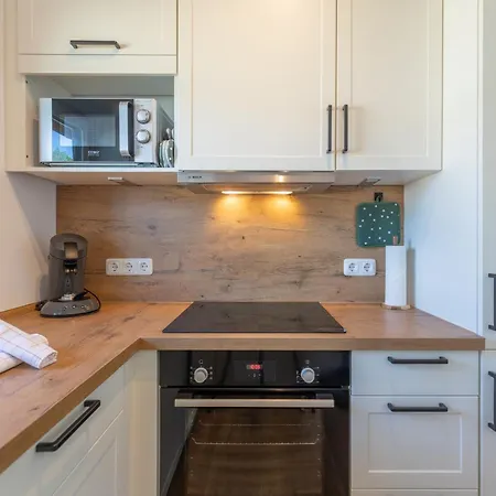 Huus Katteker Дом отдыха Kating